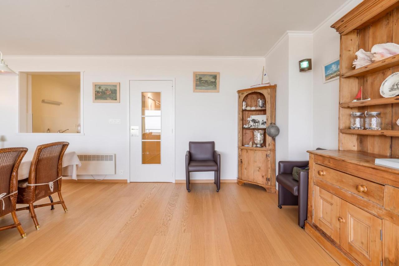Appartement Kindvriendelijk App Met Frontaal Zeezicht &garage Coxyde